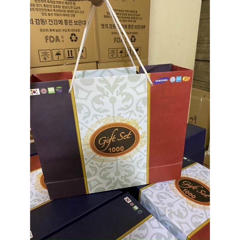 Táo đỏ Hàn Quốc 1kg [mẫu mới]