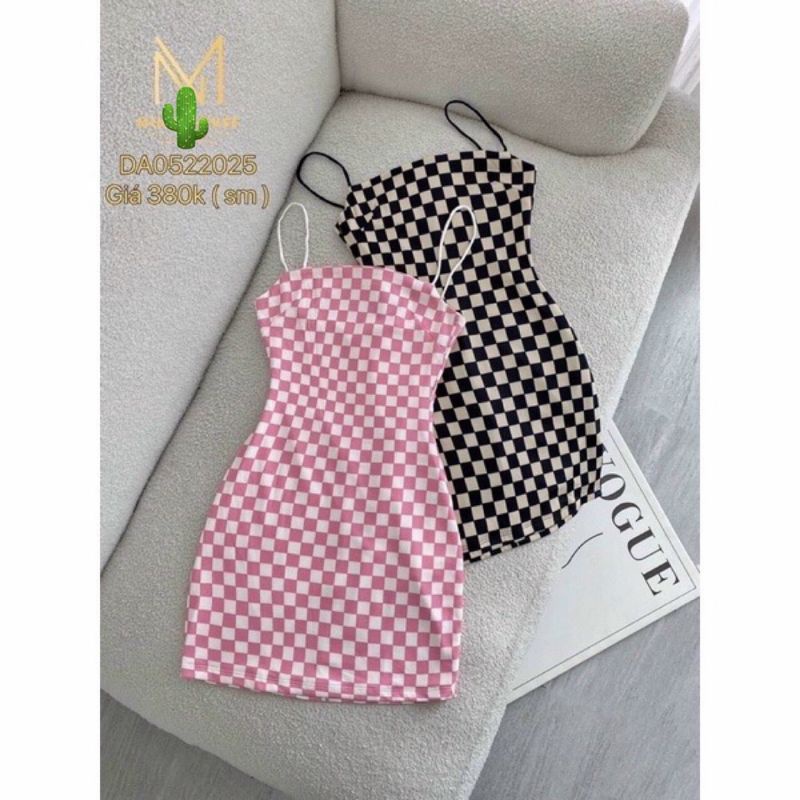 [HOT] Đầm hai dây trơn đính nút Xinh NG33211