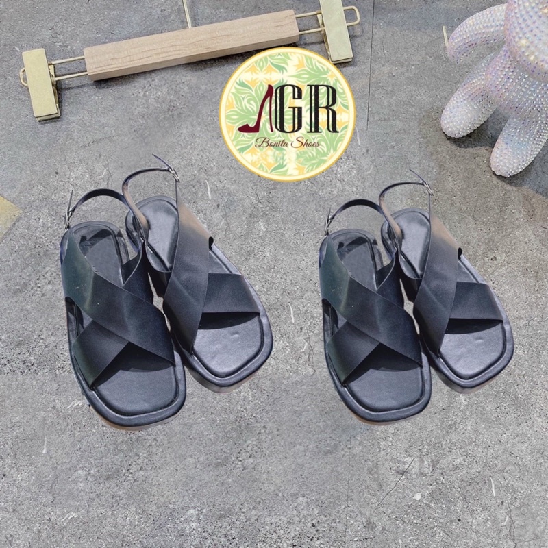 Sandal quai X khoá gài da mềm cao 3 cm