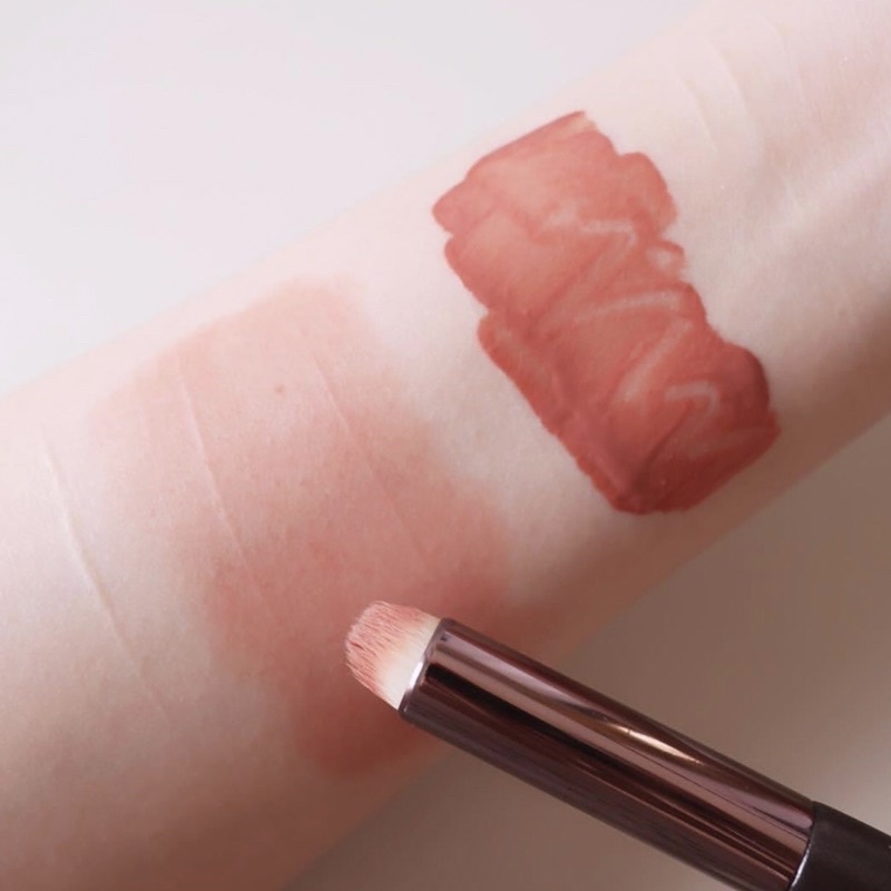 Cọ Che Khuyết Điểm Tán Màu Son Môi