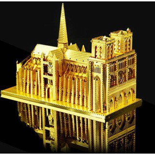 Mô hình lắp ráp Nhà thờ Đức Bà Paris
