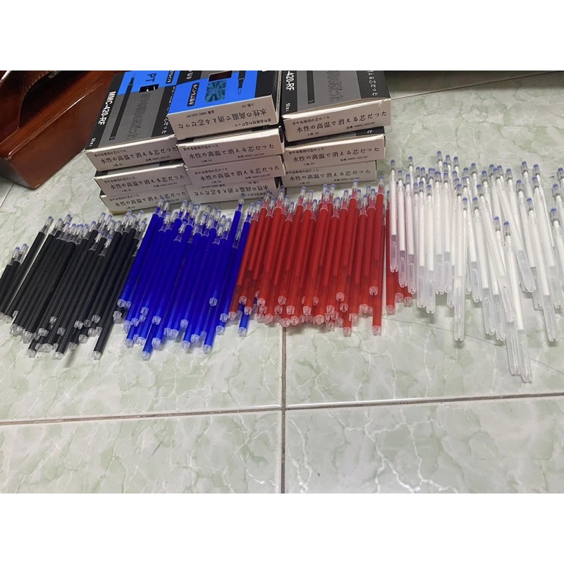 Bút viết ủi bay