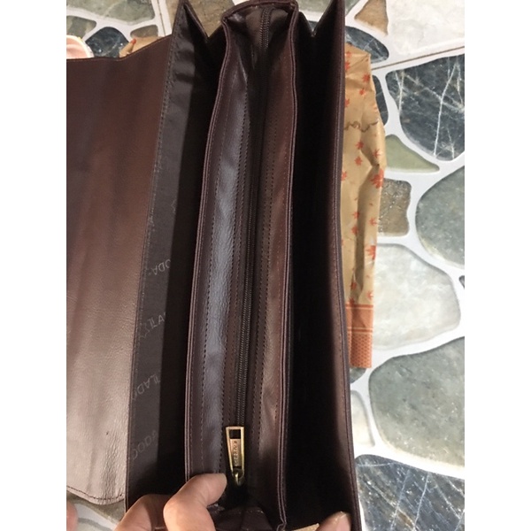 Cặp cán bộ C11945GD-10 chính hãng Ladoda | BigBuy360 - bigbuy360.vn