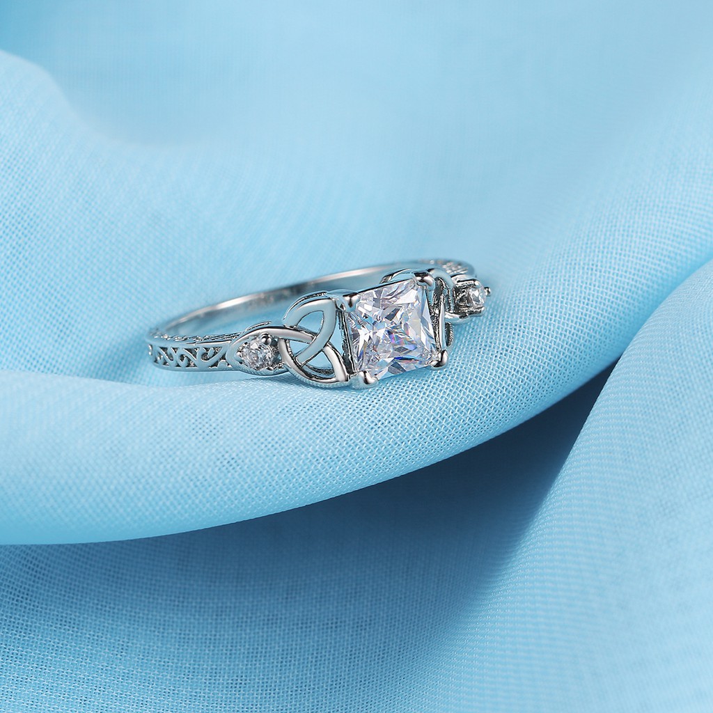 Nhẫn bạc nữ nhẫn đính hôn kim cương