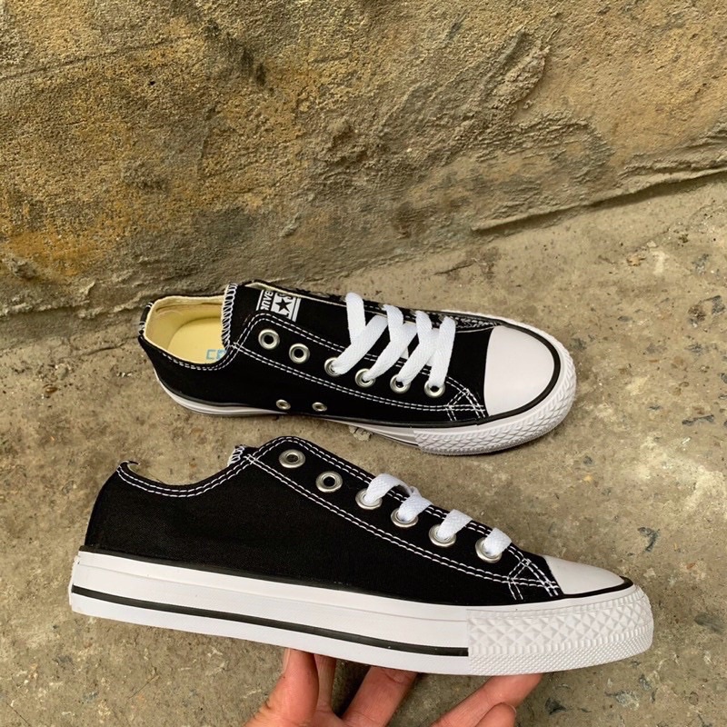 Giày CONVERSE tặng tất, full box