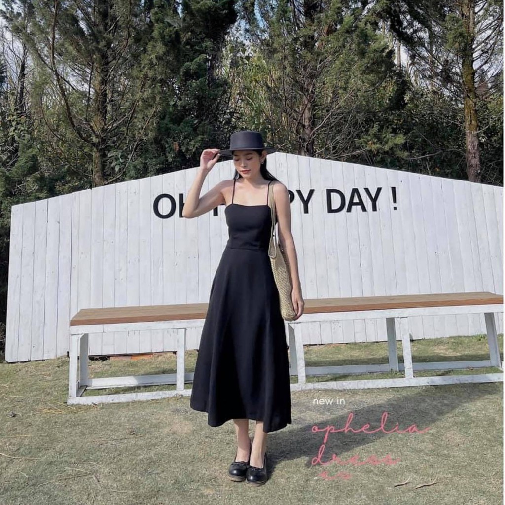 [Mã FAGREEN245 giảm 10% tối đa 30K đơn 99K] Đầm đen 2 dây booking lưng | BigBuy360 - bigbuy360.vn