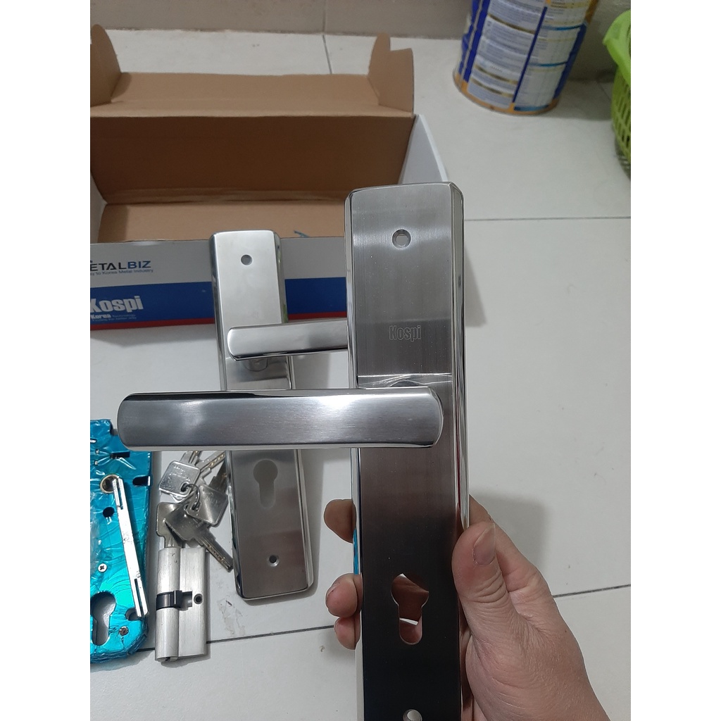 Khóa inox cửa đi, cửa chính hiệu Kospi LF59