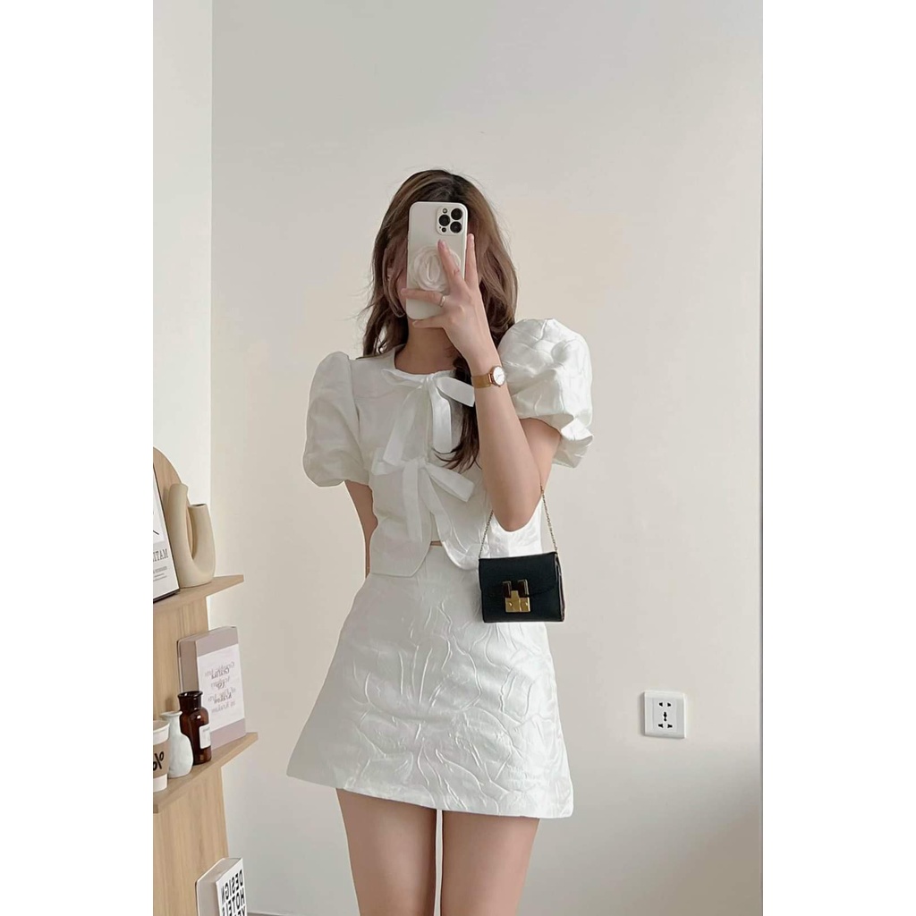 Set áo croptop tay bồng gấm hoa ly thắt nơ+ chân váy chữ A S20091