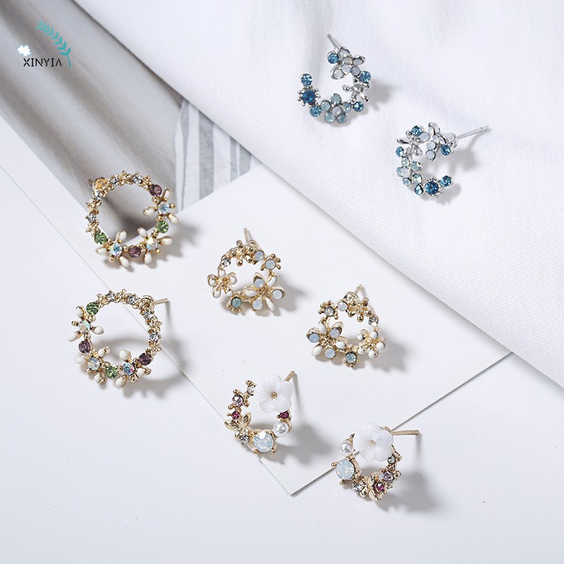 Đôi khuyên tai mạ bạc 925 hình hoa đính đá lấp lánh thời trang nữ dễ thương