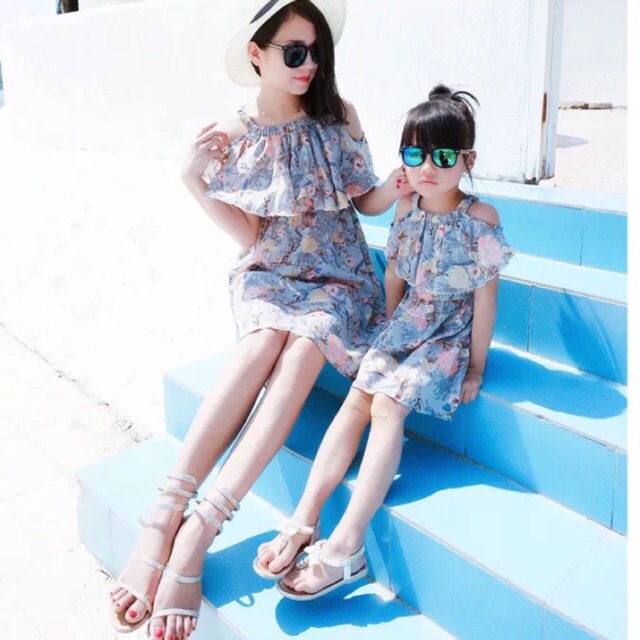 set váy đôi mẹ con rớt vai hoa nhí