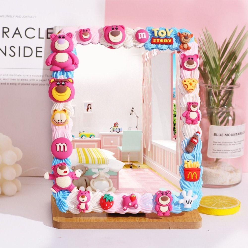 Set 10 Kẹp Tóc Nhựa Hình Ông Già Noel Hoạt Hình Trang Trí Năm Mới DIY
