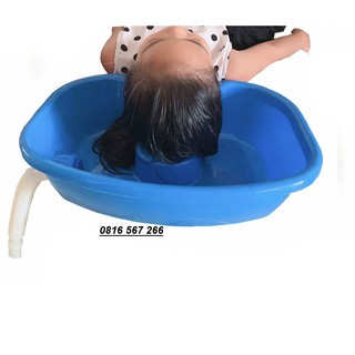 Chậu gội đầu tại giường cho người bệnh
