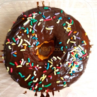 Bánh donut Socola rắc cốm cute