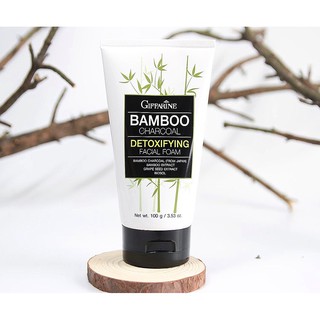Sữa rửa mặt than tre Bamboo Charcoal Detoxifying Facial Foam