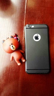 Ốp Đen Nhám Hở Táo cho Iphone 6/ 6 plus
