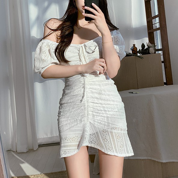 Đầm dáng ôm trắng tay ngắn Emilyshop