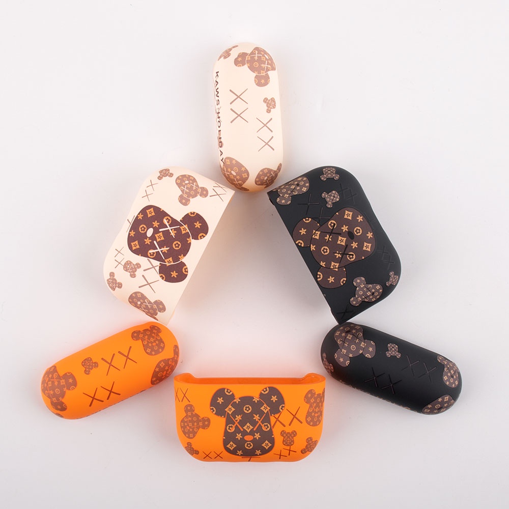 Vỏ Bọc Silicone In Họa Tiết KAWS Dành Cho Hộp Sạc Tai Nghe Airpods 3 2 1