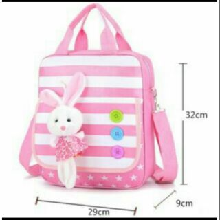 Balo cặp học sinh tặng kèm thỏ bông xinh xắn đáng yêu