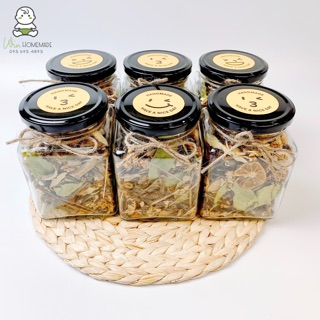 Thảo Mộc Xông mặt
