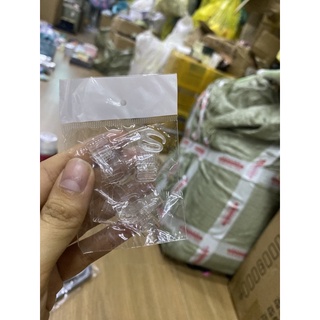 Dây áo con trong suốt