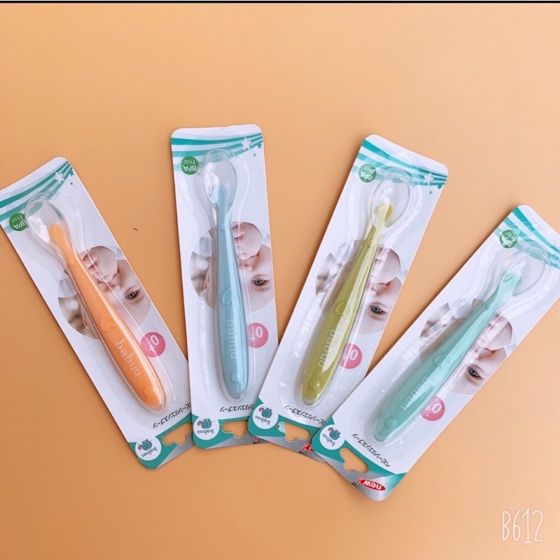 ￼Thìa ăn dặm silicone cho bé Babuu Nhật Bản siêu mềm giúp bé ăn dặm