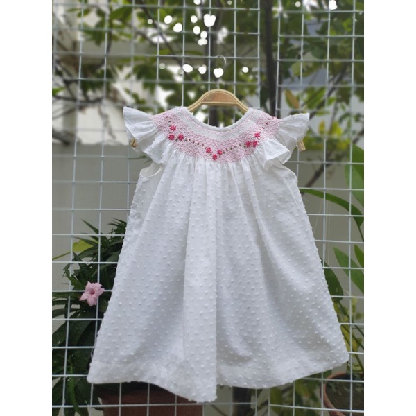 Váy Smock Hercorner trắng hạt gạo