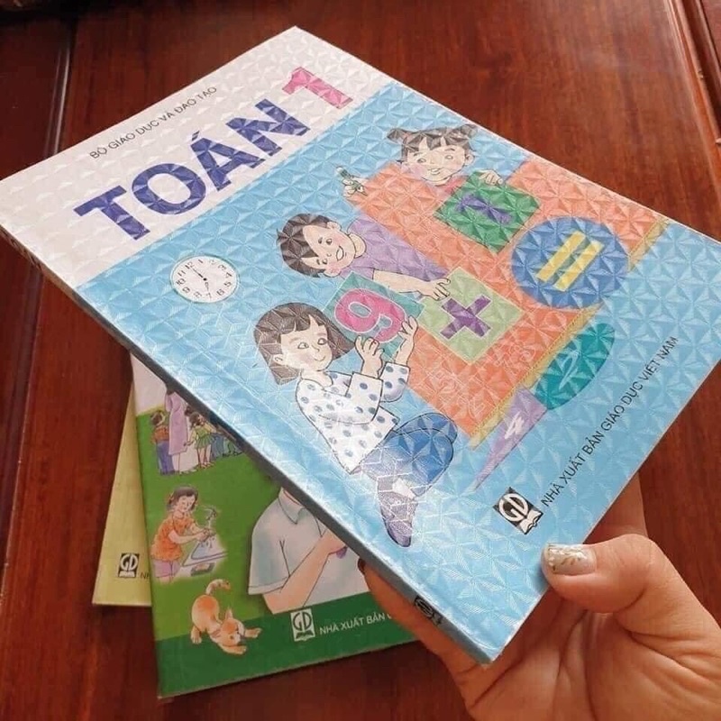 SET 10 BỌC SÁCH CHO BÉ