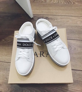 Sục bánh mỳ D&G