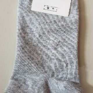 VỚ NỮ UNIQLO