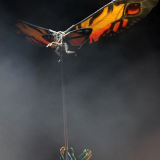 Mô hình Neca Mothra