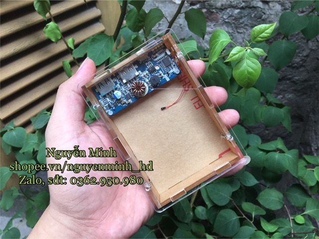 Box sạc dự phòng mica hỗ trợ sạc nhanh sử dụng mạch ROMOSS RT10 PRO (box không pin)