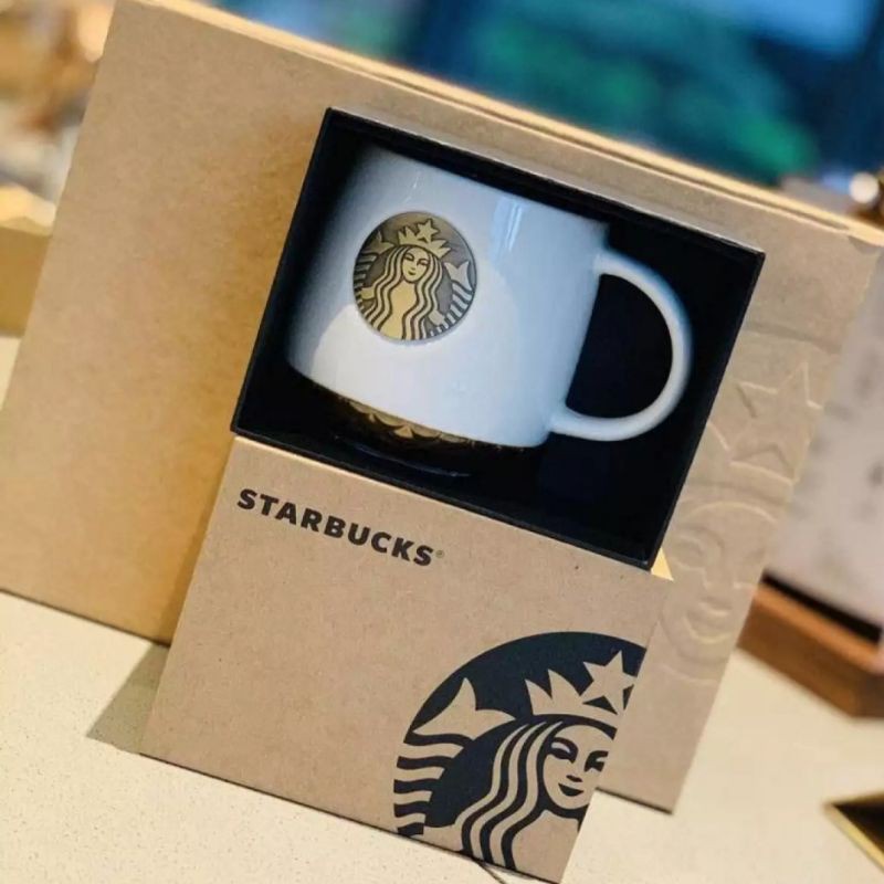 Ly Starbucks huy chương đồng đen