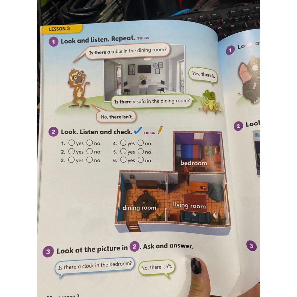 Sách - Tiếng anh 3 Explore our world sách học sinh ( cánh diều) + Bán kèm 1 quyển Bé tập tô màu