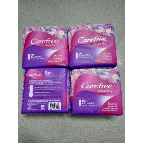 Băng vệ sinh hằng ngày Carefree Siêu Thấm 40 miếng