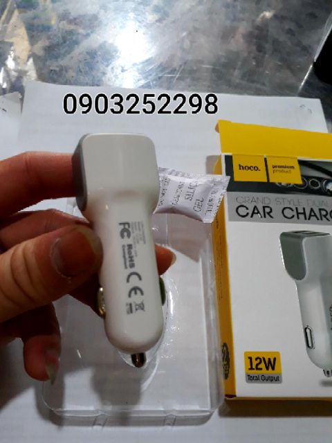 Tẩu cắm sạc điện thoại 2 cửa xe hơi , xe tải