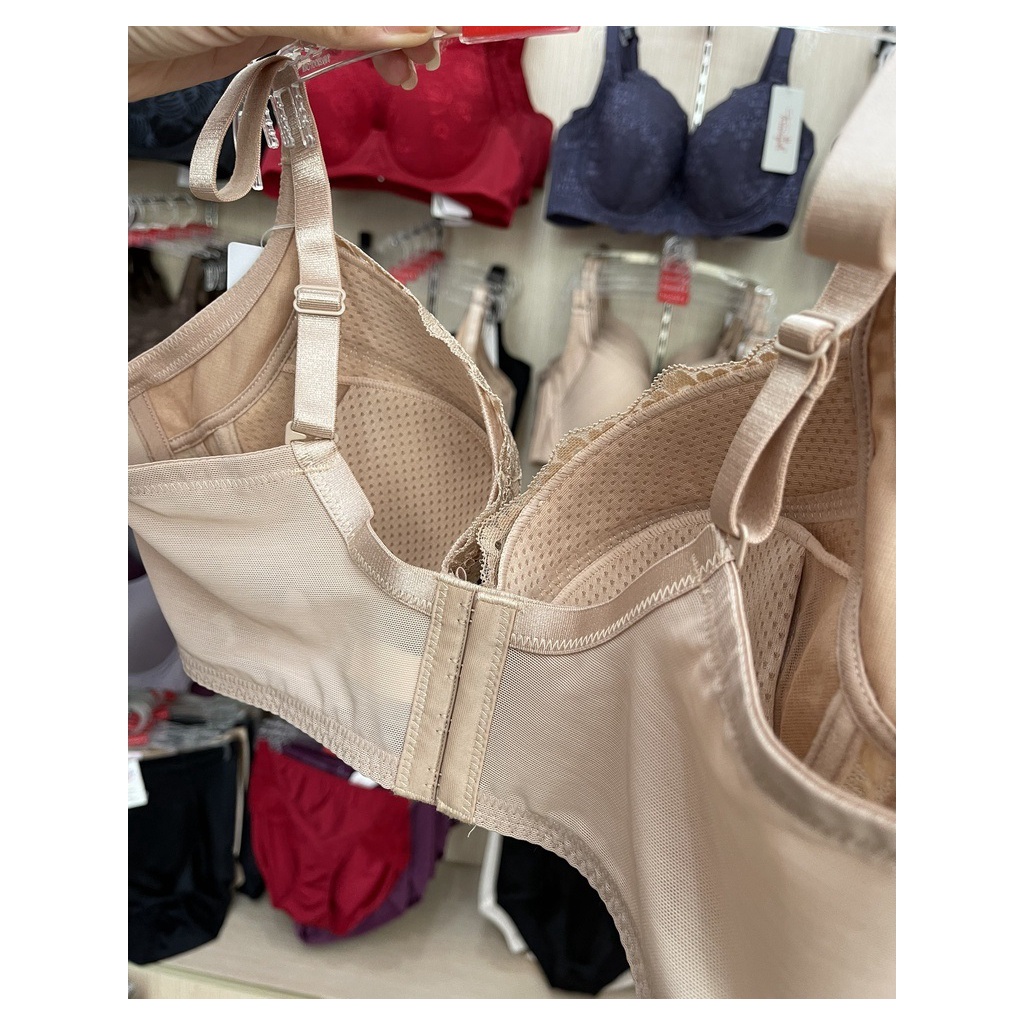 Áo lót Triumph Simply Sculpt Blossom WP, có gọng, mút mỏng, 4 móc cài