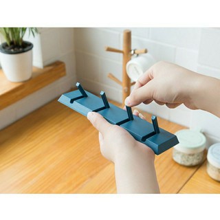 Thanh 4 móc dán tường đa năng tiện lợi
