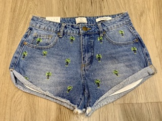 QUẦN SHORT JEAN hiệu COTTON ON
