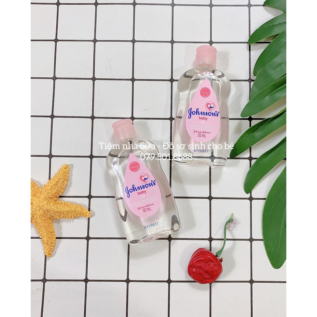 Dầu Massage & Dưỡng ẩm Jonson's Baby Oil 50ml
