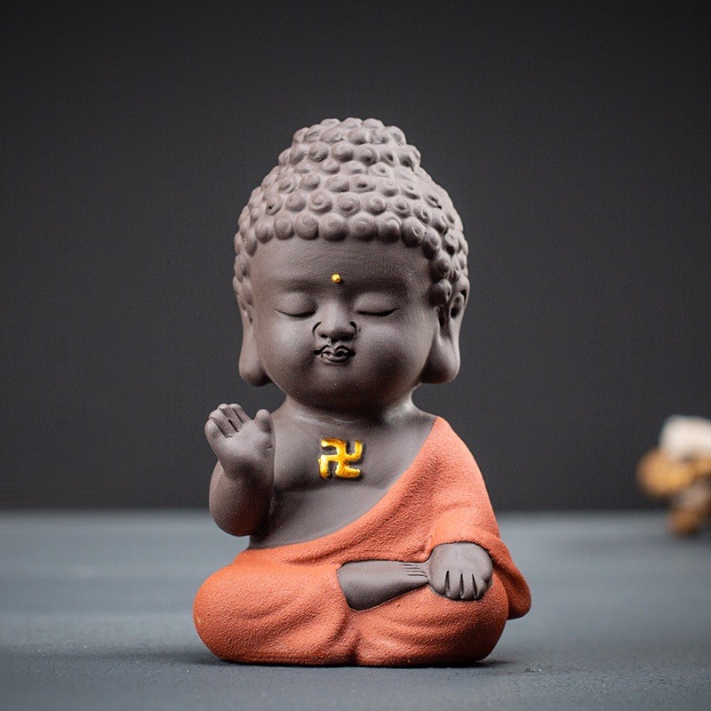 Tượng Phật Adida áo đỏ gốm tử sa kèm chuỗi hạt gỗ tuyệt đẹp