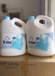 Nước giặt xả Dnee - Thái Lan