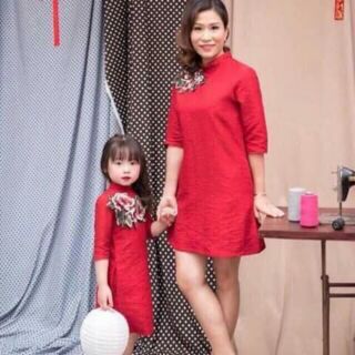 Set áo dài Mẹ và Bé vải GẤM TACTA