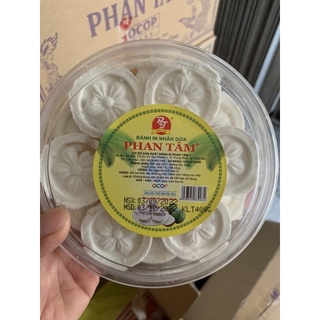 Bánh in hộp có nhân đặt biệt phan tâm