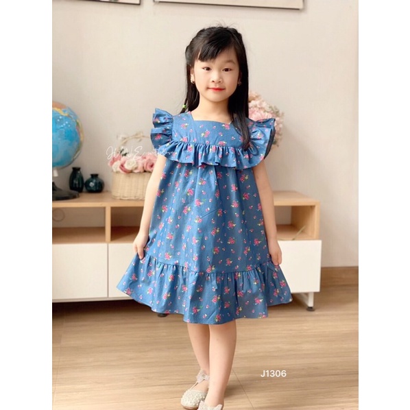 Đầm váy đi du lịch,đi biển,đi học cho bé gái❤️Đầm vải jean giấy mềm mại thấm hút mồ hôi in hoa❤️size 1-10Y(10-35 ký)