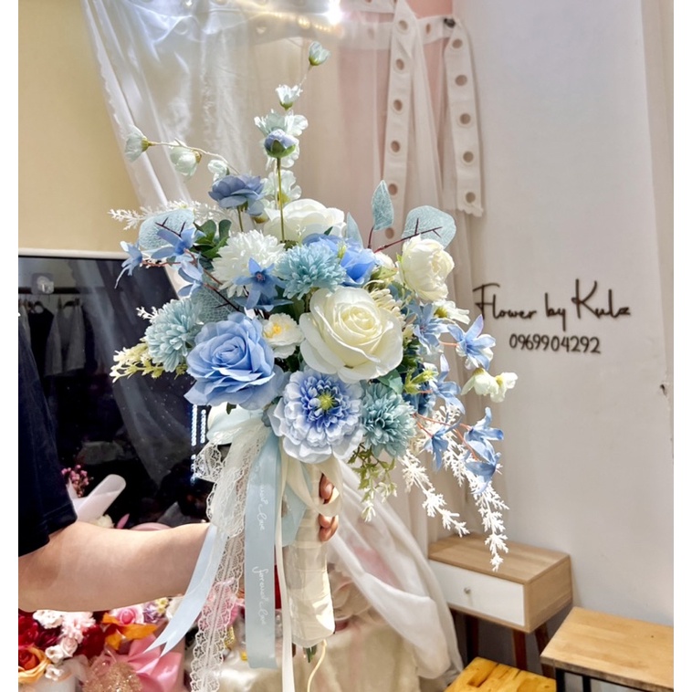 Bó hoa cưới phong cách tây sang trọng