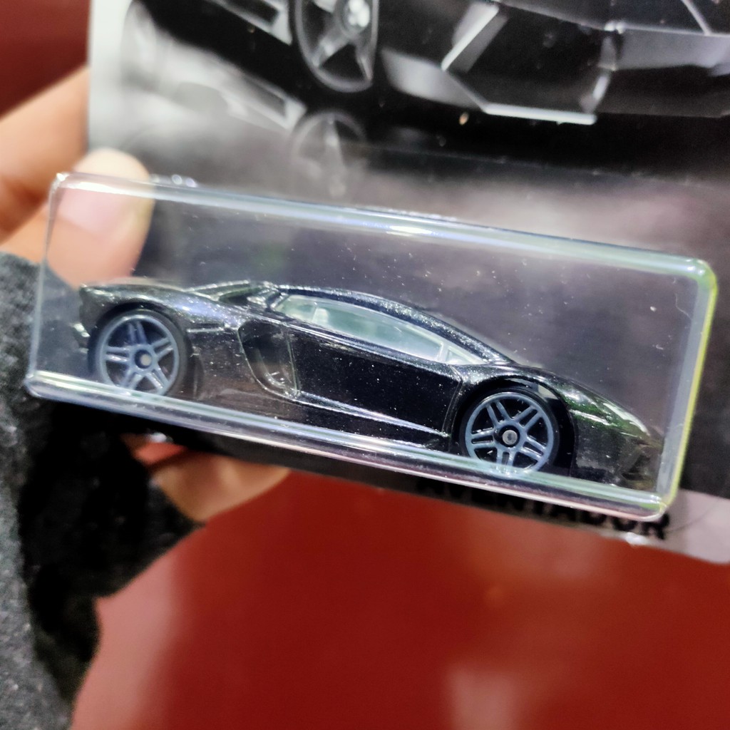 Hot Wheels Mô Hình Xe Hơi Lamborghini Series Aventador Màu Đen