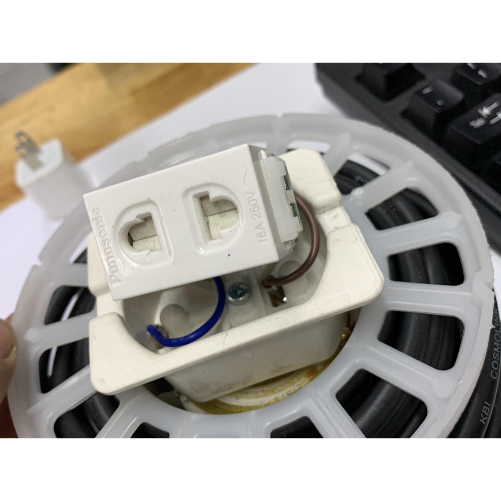 Dây nguồn nối dài 6m, chân cắm 2 chấu, hàng zin theo máy hút bụi có dây thiều quấn lại