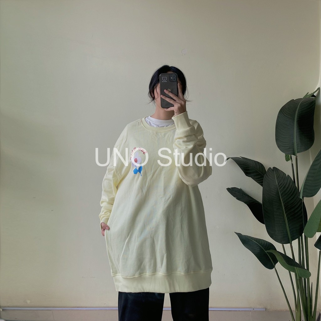 Áo sweater hoa màu vàng nhạt pastel form rộng