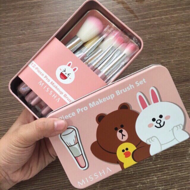 Bộ cọ trang điểm 12 cây MISSHA thiết kế nhỏ gọn, sang trọng