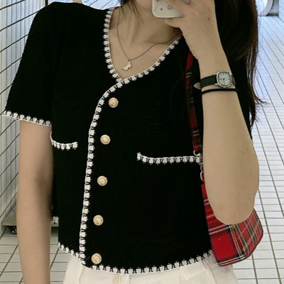 Áo kiểu tay ngắn phong cách thời trang quý phái dành cho phái đẹp | BigBuy360 - bigbuy360.vn